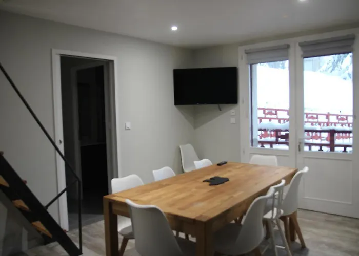 Petit Des Fresnes 1 *